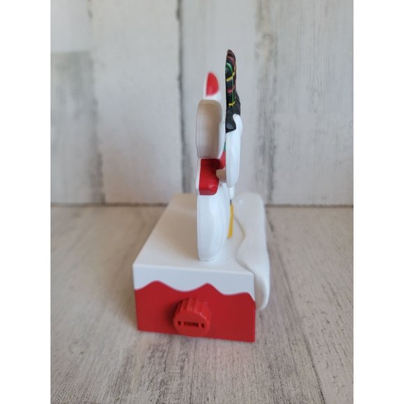 Hallmark music motion Caroling snowmen animated Xmas - Picture 3 of 10